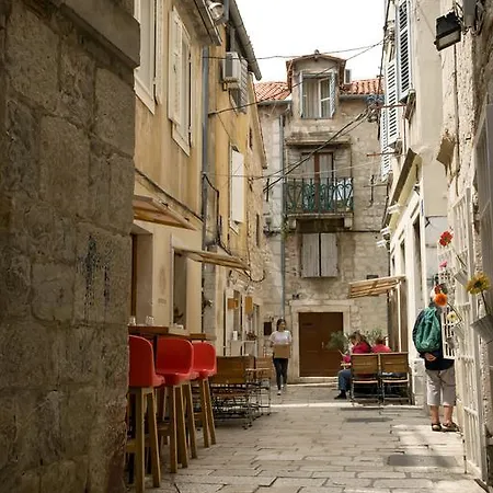 Salvezani