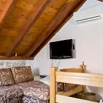 Salvezani Apartman