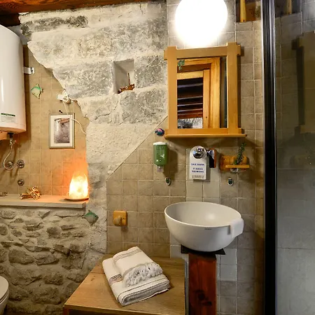 Salvezani Apartment *