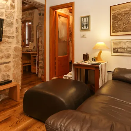 Apartment Salvezani *