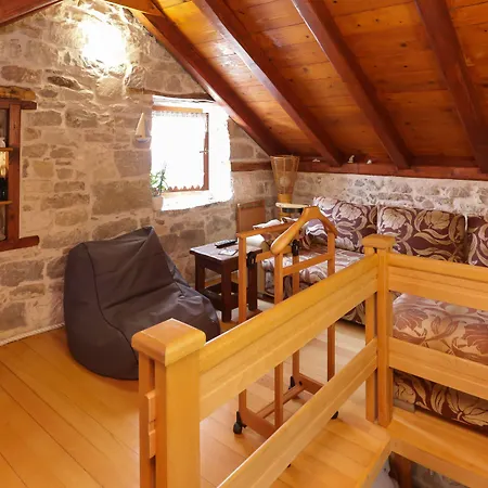 Salvezani * Сплит